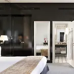 كاستي - ستارهوتلز كوليتسيونيه فندق 5*