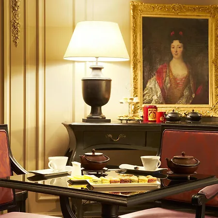 Отель Castille - Starhotels Collezione