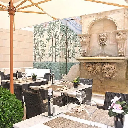 Castille - Starhotels Collezione 5*