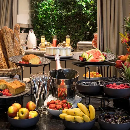 Castille - Starhotels Collezione Hotell