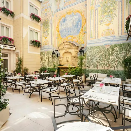 Castille - Starhotels Collezione
