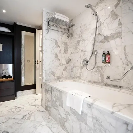 Castille - Starhotels Collezione Hotell 5*