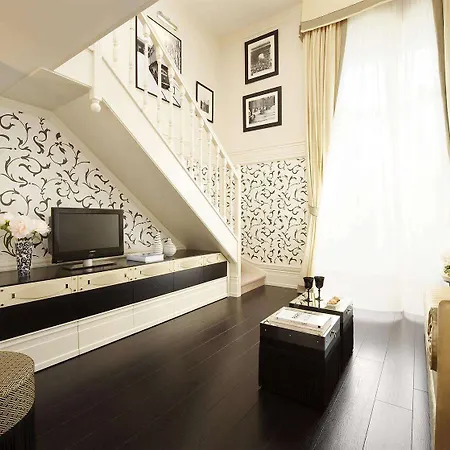 Hotel Castille - Starhotels Collezione 5*