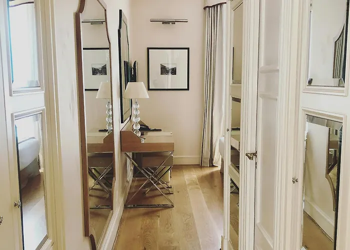 Hotel Castille - Starhotels Collezione 5*