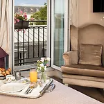 Castille - Starhotels Collezione 5*